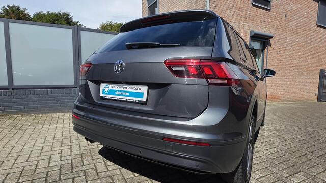 Volkswagen TIGUAN 2.0 TSI 4Motion Highline Navi, 180pk Cam 360, EL Klep, Dodehoek, EL Trekhaak, Winterpack, Head-Up, Xenon