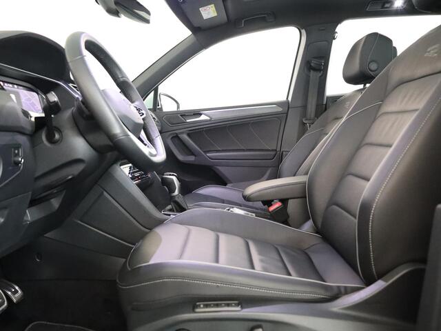 Volkswagen TIGUAN 1.4 TSI eHybrid R-Line Business 245 pk Automaat (DSG) | Navigatie | Panoramadak | Park assist | Rondomzicht camera | Head-up display | Lederen bekleding | Elektr. voorstoelen met geheugen | R-Line |