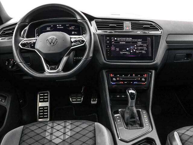 Volkswagen TIGUAN 1.4 TSI eHybrid 245pk DSG R-Line Business · Camera · Inklap. Trekhaak · Dodehoeksensor · Parkeer Assistent · Stuur- & Stoelverwarming · 19"Velgen ·