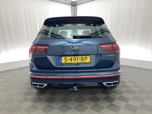 Volkswagen TIGUAN 1.4 TSI eHybrid R-Line Business+ | Apple carplay | Panodak | Trekhaak | Navi | IQ Light | Camera | ACC