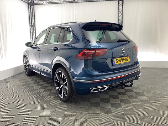Volkswagen TIGUAN 1.4 TSI eHybrid R-Line Business+ | Apple carplay | Panodak | Trekhaak | Navi | IQ Light | Camera | ACC