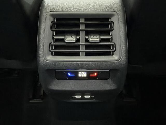 Volkswagen TIGUAN 1.5 eHybrid R-Line Plug-in Panoramadak, 360 Camera, Trekhaak, Leder, Head-up display, Elektrische achterklep, Winterpakket, Memory stoelen, 2 jaar garantie