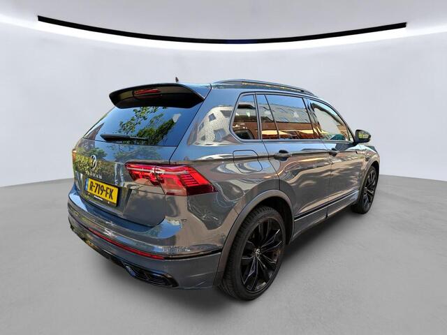 Volkswagen TIGUAN 1.5 TSI R-Line Business+ / AUTOMAAT/ PANO/ TREKHAAK/ LEER/ ACC/ STUUR+STOELVERWARM./ PARK.SENSOR.V+A/ CAMERA/ APP-CONNECT/ DIGITAL DASH/ NAVI/ CLIMA/ LED