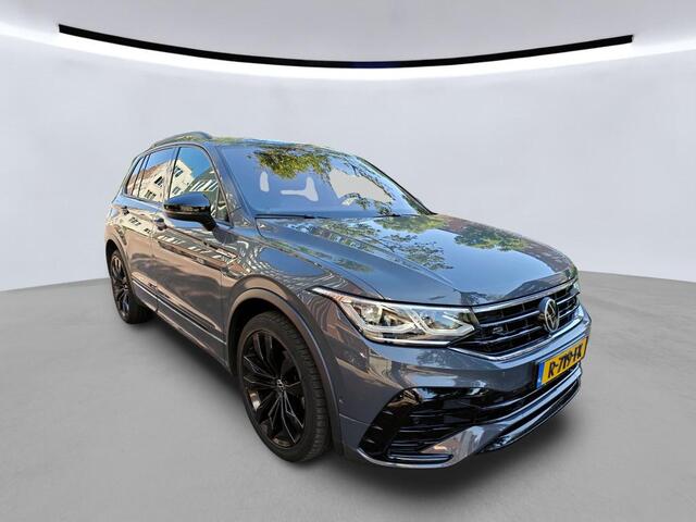 Volkswagen TIGUAN 1.5 TSI R-Line Business+ / AUTOMAAT/ PANO/ TREKHAAK/ LEER/ ACC/ STUUR+STOELVERWARM./ PARK.SENSOR.V+A/ CAMERA/ APP-CONNECT/ DIGITAL DASH/ NAVI/ CLIMA/ LED