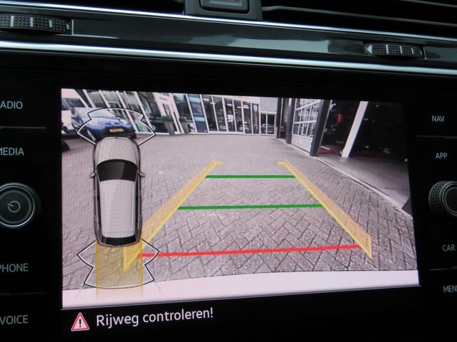 Volkswagen TIGUAN 1.4 TSI 245pk eHybrid / Digitaal dashboard / Camera / 17 Inch / BOVAG garantie