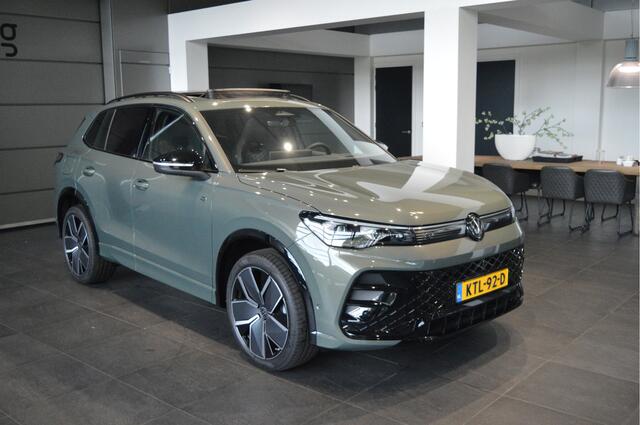 Volkswagen TIGUAN 1.5 eHybrid 3X R-LINE Black Style head up pano 20 inch 272 pk !!