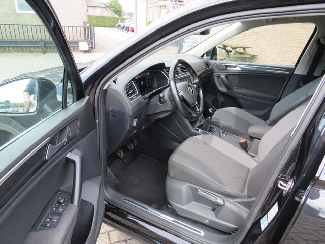 Volkswagen TIGUAN 1.4 TSI 125Pk Comfortline * Rijklaarprijs incl. garantie * Camera * Digitale Cockpit * Led Koplampen * Carplay Android * PDC V+A *