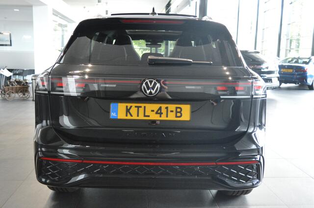 Volkswagen TIGUAN 1.5 eHybrid 3X R-Line Black Style head up pano 20 inch 272 pk !!