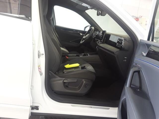Volkswagen TIGUAN 1.5 TSI 204pk DSG eHybrid R-Line / Trekhaak / Harman&Kardon / HD Matrix LED