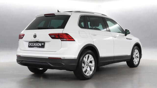 Volkswagen TIGUAN 1.5 TSI 150pk Life Business DSG / Panoramadak / Navigatie / Camera