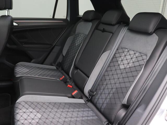 Volkswagen TIGUAN 1.4 TSI eHybrid R-Line Business 245PK DSG Panoramadak, Trekhaak, Black Style, 20" LM velgen, Matrix LED-Verlichting, Keyless, 17" Winterset