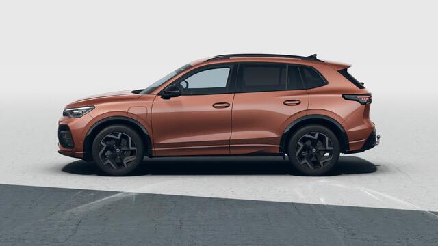 Volkswagen TIGUAN 1.5 eHybrid 204 6DSG Edition 20 | 30,5 cm display met 2D en 3D weergave | Automatische afstandsregeling (Adaptive Cruise Control) | Diefstalalarm