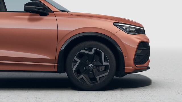 Volkswagen TIGUAN 1.5 eHybrid 204 6DSG Edition 20 | 30,5 cm display met 2D en 3D weergave | Automatische afstandsregeling (Adaptive Cruise Control) | Diefstalalarm