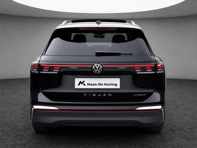 Volkswagen TIGUAN 1.5eHybrid 150kW/204PK Elegance · Leder · Panoramadak · Trekhaak · 360°Camera · Garantie t/m 08-09-2030 of 100000km.