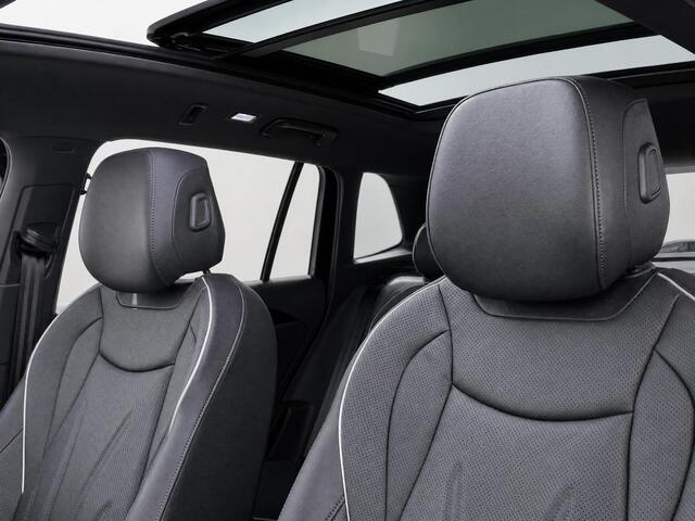 Volkswagen TIGUAN 1.5eHybrid 150kW/204PK Elegance · Leder · Panoramadak · Trekhaak · 360°Camera · Garantie t/m 08-09-2030 of 100000km.