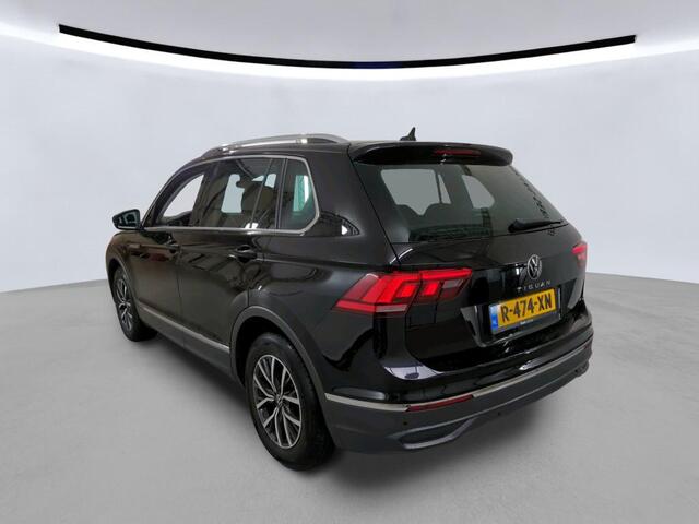 Volkswagen TIGUAN 1.5 TSI 130pk Life Business / Navigatie / Stoelverwarming / Camera
