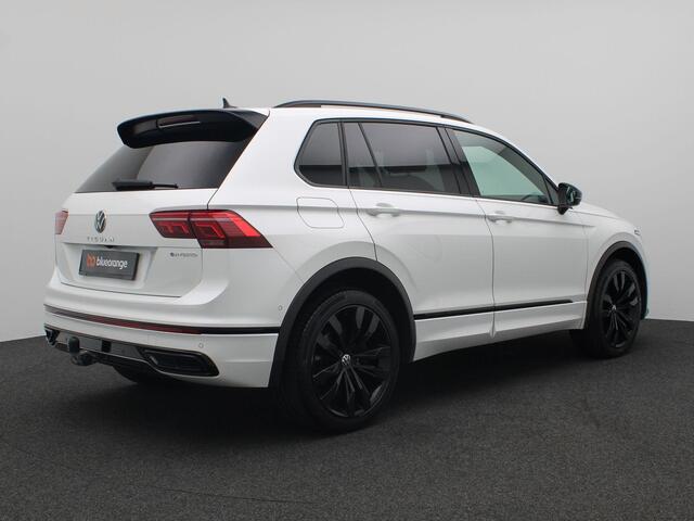 Volkswagen TIGUAN 1.4 TSI eHybrid R-Line Business 245PK DSG Trekhaak, Black Style, 20" LM Velgen, Achteruitrijcamera, Side Assist, Elektr. Achterklep, Matrix LED-Verlichting