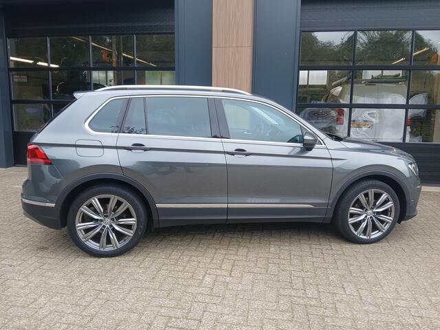 Volkswagen TIGUAN 1.5 TSI ACT Highline / trekhaak wegklapbaar / apple carplay / virtual cockpit / full led