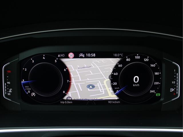 Volkswagen TIGUAN 1.5 TSI Sport Business /NAVI/Camera/19'LM/Keyless/ACC/Carplay/LED/PDC/Keyless/Stuurverwarming/NAP! 2e eig!