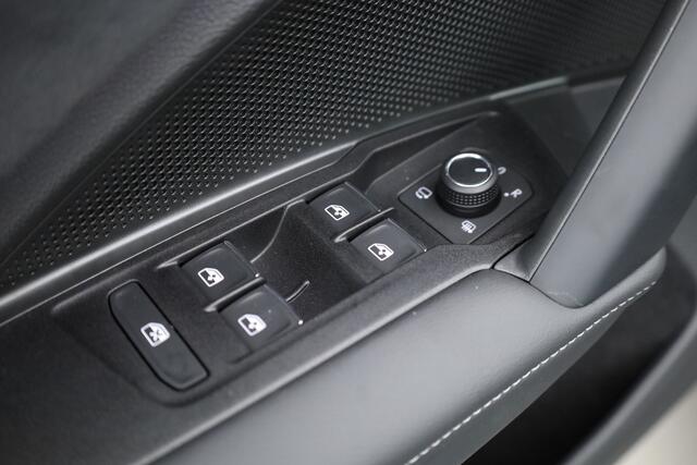 Volkswagen TIGUAN 1.5 eHybrid R-Line Edition | Rijklaar! | Pano | Adapt. Cruise | CarPlay | HUD | IQ. Light | 360cam | Stoelverw. + Massage |