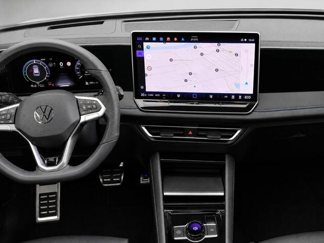 Volkswagen TIGUAN 1.5eHybrid 150kW/204PK R-Line Black Style · Leder · Trekhaak · Panoramadak · 360°Camera · Garantie t/m 28-10-2030 of 100000km.