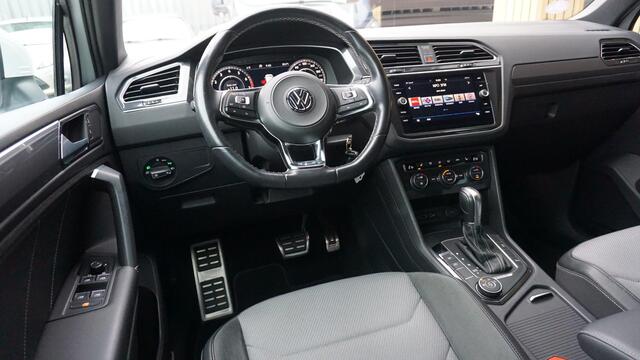 Volkswagen TIGUAN 2.0 TSI 180pk DSG 4Motion 2x R-Line Virtual Cockpit Trekhaak 19inch LM ACC *NL Auto* 2200kg Trekgewicht!