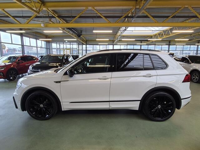 Volkswagen TIGUAN 2.0 TSI 4Motion Highline R -190pk- Automaat | Trekhaak | Panoramadak | Camera | Rijklaarprijs incl. 1 jaar Bovag garantie