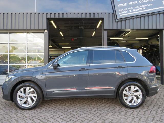 Volkswagen TIGUAN 1.4 TSI 245pk eHybrid Elegance / Trekhaak wegklap. / IQ Light / Stoel + stuurverw. / Elec. achterklep / BOVAG garantie