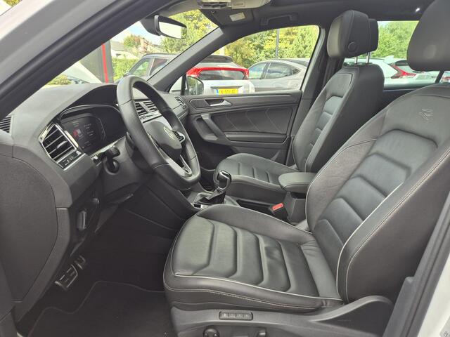 Volkswagen TIGUAN 1.4 TSI eHybrid R-Line Business+ | Head-up display | Panoramadak | Leder interieur | 20 inch |