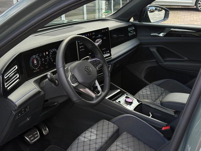 Volkswagen TIGUAN 1.5 eHybrid R-Line | Trekhaak | 360° Camera | Stoelverwarming v + a