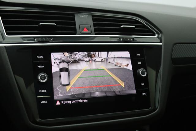 Volkswagen TIGUAN 1.4 TSI eHybrid 245 R-Line Business+ PHEV, Panoramadak, Adap. Cruise Control, carplay, Sfeervelichting