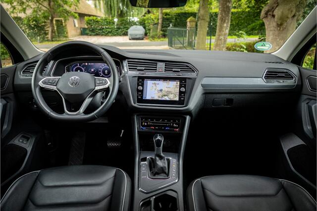 Volkswagen TIGUAN 1.4 TSI eHybrid Life Leder 360 Camera Trekhaak Digi Dash