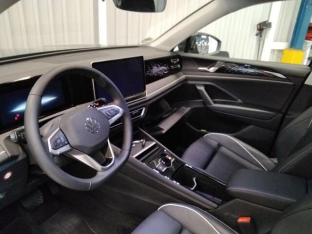 Volkswagen TIGUAN 1.5 eHybrid 204pk Elegance / Leder / Navigatie / 360-Camera
