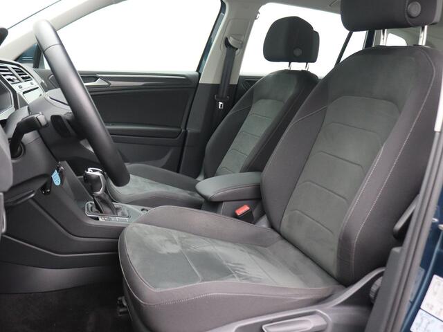 Volkswagen TIGUAN 1.4 TSI eHybrid Elegance 245PK DSG Trekhaak, Parkeersensoren voor en achter, 18" LM Velgen, Side Assist, Stoel-Stuurverwarming, Elektr. Achterklep