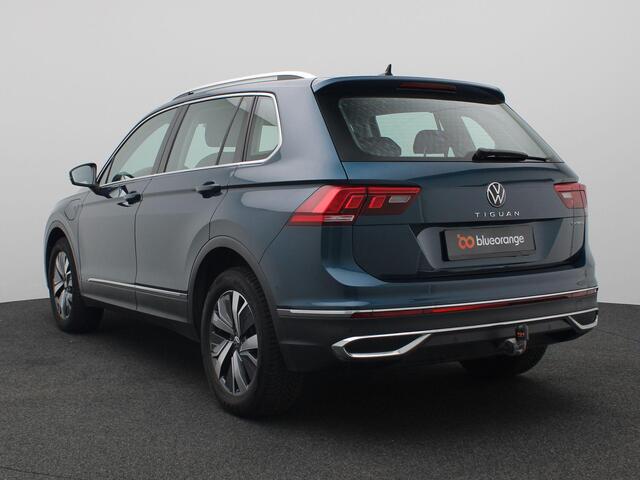 Volkswagen TIGUAN 1.4 TSI eHybrid Elegance 245PK DSG Trekhaak, Parkeersensoren voor en achter, 18" LM Velgen, Side Assist, Stoel-Stuurverwarming, Elektr. Achterklep