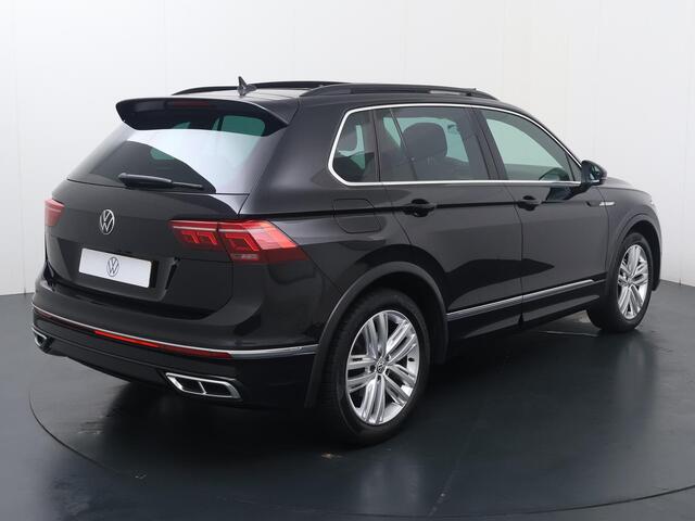 Volkswagen TIGUAN 1.5 TSI R-Line Business+ | 150 PK | Automaat | Adaptive Cruise Control | Achteruitrijcamera | Panoramadak | Matrix LED | Stoelverwarming | R -Line |