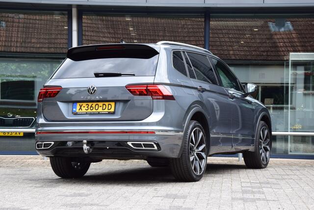 Volkswagen TIGUAN Allspace 1.5 TSI 150PK R-Line Business 7p / 7 Persoons DSG Automaat | Org. NL | BOVAG Garantie | Trekhaak | R-Line | Lederen bekleding | Trailer Assist | Camera | Apple Carplay/Android Auto | Verwarmd stuurwiel | Verwarmde voorruit | Verwarmde stoelen |