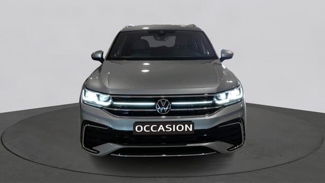Volkswagen TIGUAN Allspace 1.5 TSI R-Line Business 7p. | Trekhaak | Derde zitrij | Winterpakket | LED matrix |