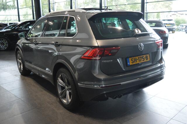 Volkswagen TIGUAN 1.4 TSI ACT R-line navi pano camera trekhaak 150 pk !!