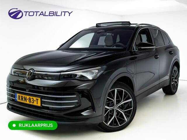 Volkswagen TIGUAN 1.5 eHybrid Elegance Business 204 PK | Panodak | Elec. Trekhaak | Stoel- & Stuurverw. | Massagestoelen | 20 inch Head-Up, Ergo active stoel, Extra All Season Wielenset