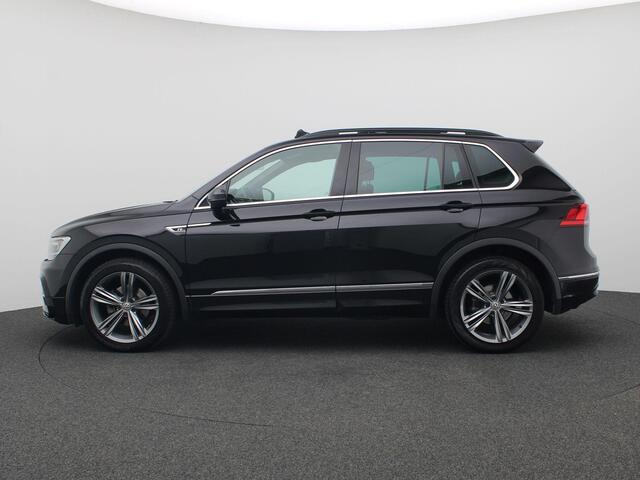 Volkswagen TIGUAN 1.4 TSI 4Motion Highline R-line 150PK DSG Panoramadak, Achteruitrijcamera, 19" LM Velgen, Stoelverwarming, Discover Pro Navi, Virtual Cockpit,