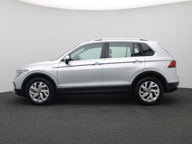 Volkswagen TIGUAN 1.4 TSI eHybrid Elegance 245PK DSG Trekhaak, Achteruitrijcamera, Matrix-led, Side Assist, Verkeerstekenherkenning, Stoel & Stuurverwarming,