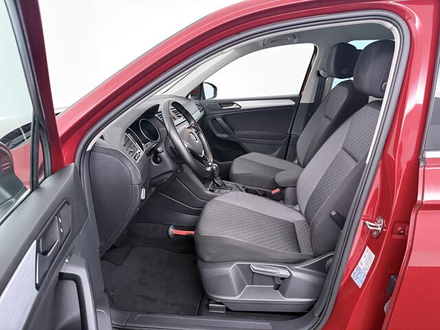 Volkswagen TIGUAN 1.5 TSI ACT Highline | Trekhaak | Stoelverwarming | Navigatie |