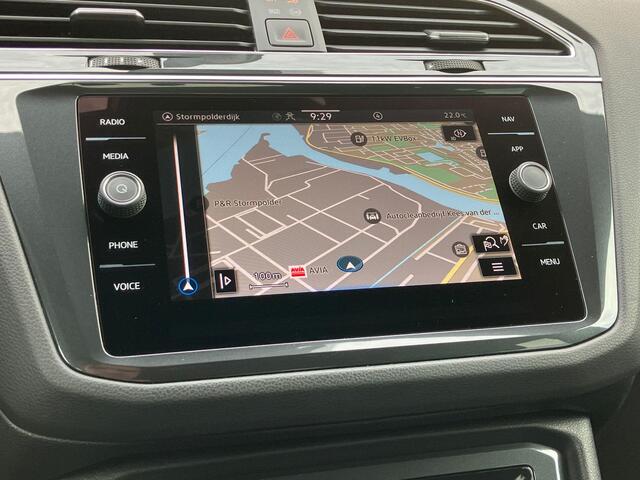 Volkswagen TIGUAN 1.5TSI/150PK R-Line Black Style DSG · Panoramadak · Apple/Android Car Play · Stoel- & stuurverwarming
