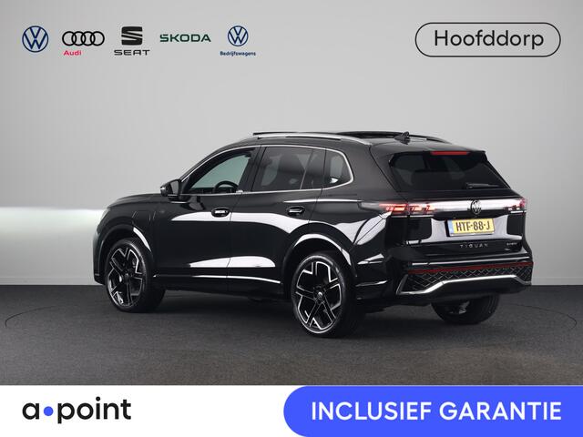 Volkswagen TIGUAN 1.5 eHybrid R-Line Edition 204 pk Automaat (DSG) | Verlengde garantie | Navigatie | Panoramadak | Parkeersensoren (Park assist) | Achteruitrijcamera | Stoelverwarming v/a | R-Line |