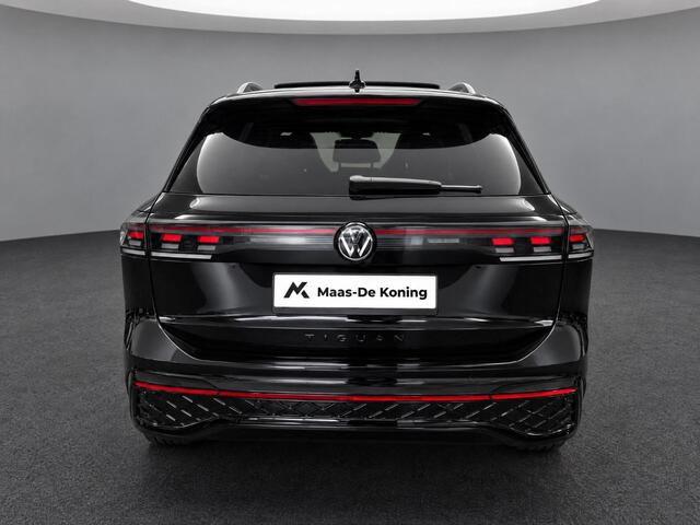 Volkswagen TIGUAN 1.5 272pk DSG eHybrid R-Line Edition · Panoramadak · 360 Camera · Wegklapbare Trekhaak · Massage · Black style · 20'' Inch · Garantie t/m 22-06-2030 of 100.000km