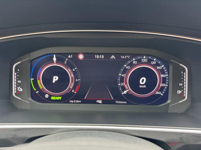 Volkswagen TIGUAN 1.4TSI eHybrid 245PK R-Line Black Edition Camera Virtual IQ.Light ACC HUD