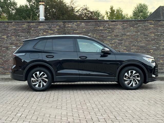 Volkswagen TIGUAN 1.5 ETSI LIFE Edition Massage stoelen Leer Camera
