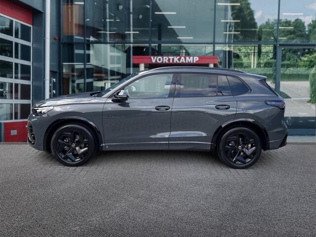 Volkswagen TIGUAN 1.5 eTSI R-LINE TREKHAAK/360CAM/ELEK-KLEP/ACC/STOEL+STUURVERW/CARPLAY