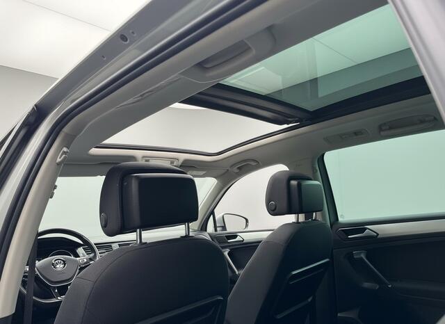 Volkswagen TIGUAN 1.4 TSI 150PK ACT DSG COMFORTLINE PANORAMADAK/CARPLAY/TREKHAAK